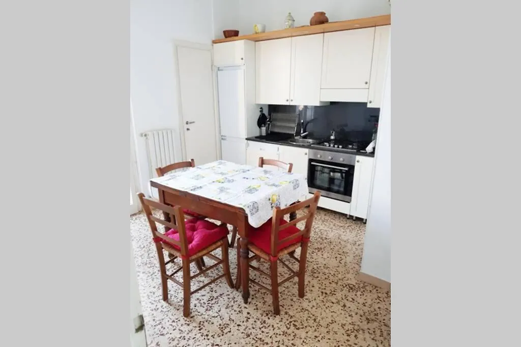 Appartamento Livorno Tra Il Parco E Il Mare Apartment